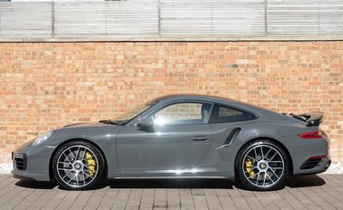 Porsche 911 (991.2) Turbo S 2