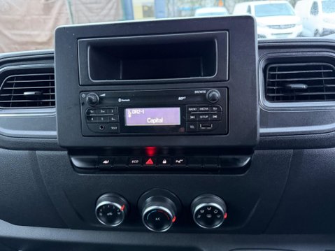 Renault Master 2.3 dCi 35 Business+ Panel Van 4dr Diesel Manual FWD LWB Medium Roof Euro 6 12