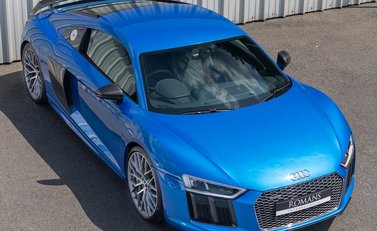 Audi R8 V10 Plus 8