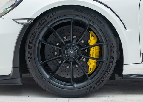 Porsche 911 GT3 RS (991.2) 