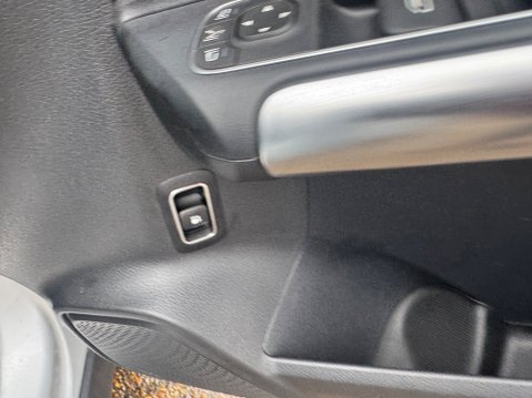 Mercedes-Benz GLA Class GLA 250 E EXCLUSIVE EDITION 24