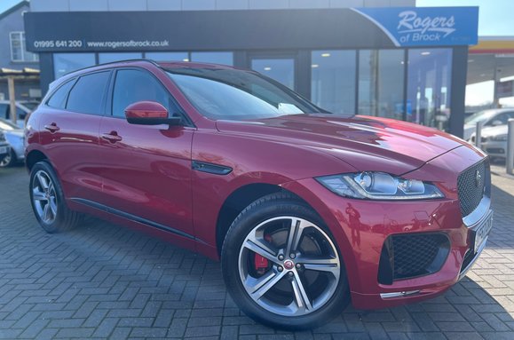 Jaguar F-Pace 3.0 V6 D300S AWD AUTO 1