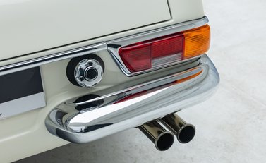 Mercedes-Benz 280 SL W113 Pagoda 55
