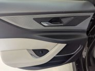 Jaguar XE 2.0 XE R-Dynamic S D Auto 4dr 44