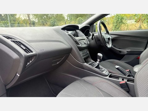 Ford Focus 1.5 Focus ST-Line TDCi 5dr 8
