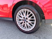 Ford Focus 1.0 ZETEC 8