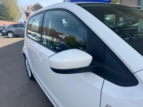 Volkswagen Up 1.0 BlueMotion Tech High up! Euro 5 (s/s) 5dr 13