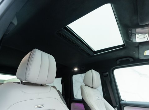 Mercedes-Benz G Class AMG G63 Carbon Edition 15