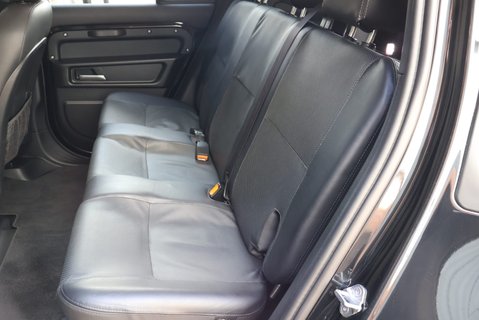 Land Rover Defender 110 D300 HARD TOP X-DYNAMIC HSE MHEV URBAN WIDE TRACK EDTION REAR SEATS FITTED 14