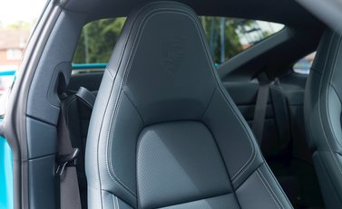 Porsche 911 (992) Carrera S 13