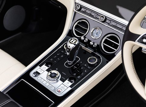 Bentley Continental GT V8 16