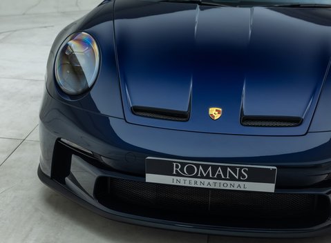 Porsche 911 GT3 TOURING (992) 29