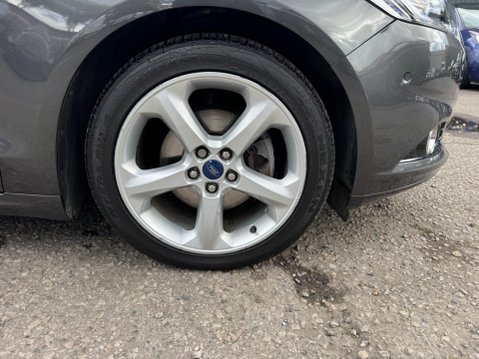 Ford Mondeo 2.0 TDCi Titanium Powershift Euro 6 (s/s) 5dr 27