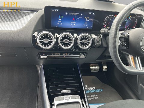 Mercedes-Benz GLA 1.3 GLA200h MHEV AMG Line (Executive) SUV 5dr Petrol Hybrid 7G-DCT Euro 6 ( 19