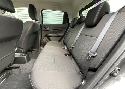Suzuki Swift SZ5 DUALJET MHEV 14