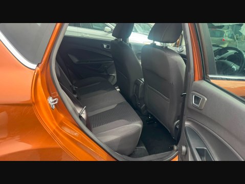 Ford Fiesta TITANIUM 8