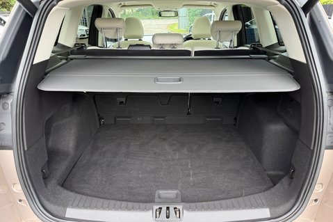 Ford Kuga VIGNALE TDCI AUTO - MILANO GRIGIO PAINT - PAN ROOF -APPEARANCE PACK 51