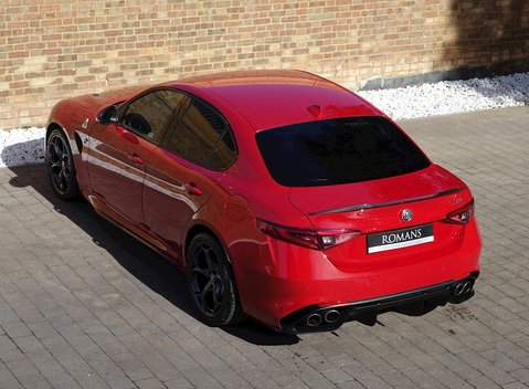 Alfa Romeo Giulia Quadrifoglio 13