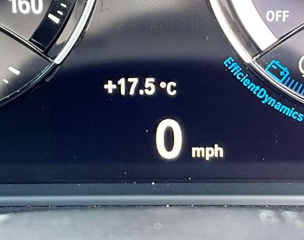 BMW 2 Series 2.0 220i M Sport Auto 2dr 28