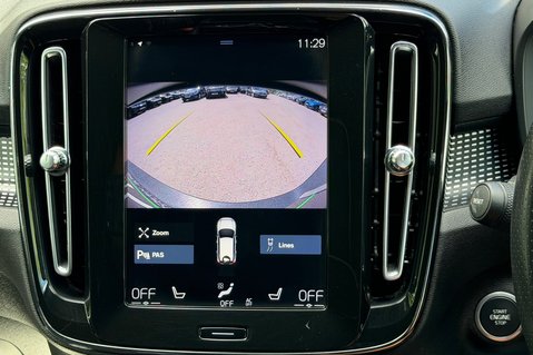 Volvo XC40 D4 R-DESIGN PRO AWD 36