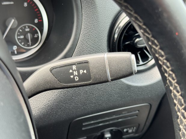 Mercedes-Benz Vito AUTO LWB L2H1 Low Roof Progressive 114 Air Con Sensors EURO 6 23