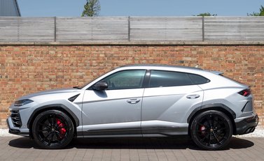 Lamborghini Urus 2