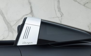Porsche 911 Targa 4S (992) 27