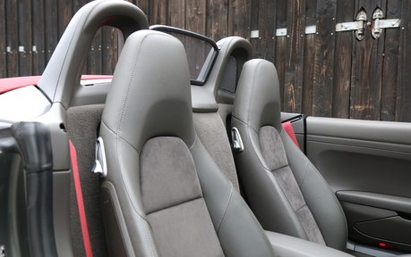Porsche 718 Boxster - BOSE, 20" Alloys, Sport Chrono, and More 7