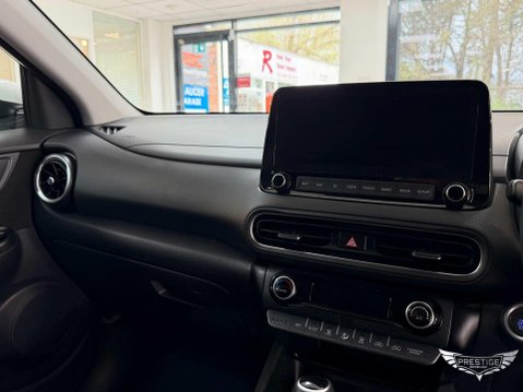 Hyundai KONA 1.6 h-GDi Premium DCT Euro 6 (s/s) 5dr 33