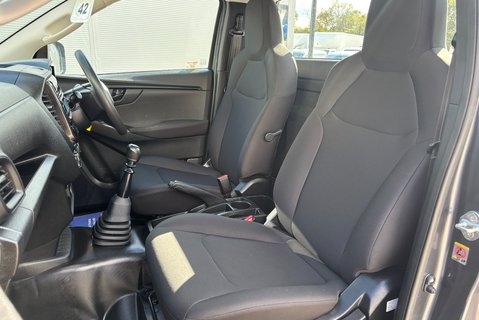 Isuzu D-Max Utility Single Cab 4x4 Pickup 3