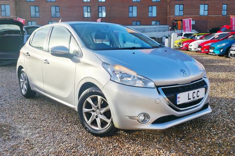 Peugeot 208 1.4 HDI..LOOK !! ONLY £20:00 R/TAX..7 SERVICE STAMPS  6