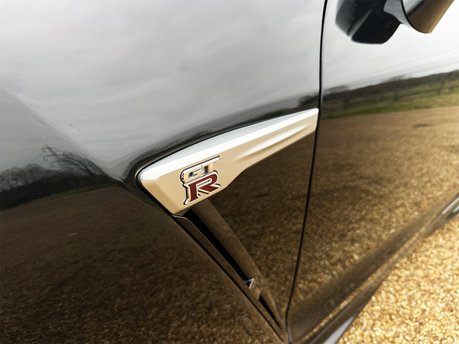 Nissan GT-R RECARO 38