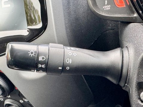 Toyota Aygo VVT-I X-PLAY TSS 24