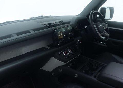 Land Rover Defender 3.0 Defender X-Dynamic HSE D300 MHEV A 4WD 5dr 60
