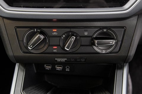 SEAT Arona TSI SE TECHNOLOGY 36
