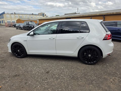 Volkswagen Golf 2.0 Golf GTD Semi-Auto 5dr 31