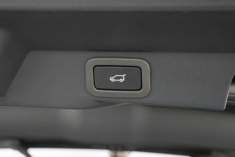 Land Rover Range Rover Sport 3.0 Range Rover Sport HST MHEV Auto 4WD 5dr 35
