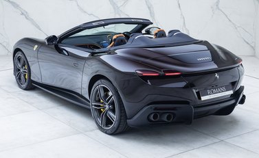 Ferrari Roma SPIDER 5