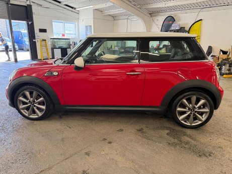 Mini Hatch 1.6 Cooper D London 2012 Euro 5 (s/s) 3dr 4