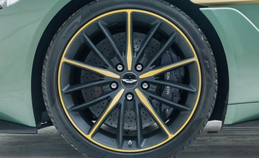 Aston Martin Vanquish Zagato Speedster 10