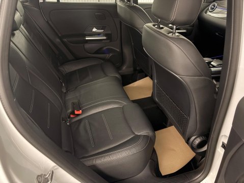 Mercedes-Benz GLA 2.0 GLA35 AMG (Premium) 8G-DCT 4MATIC Euro 6 (s/s) 5dr 5