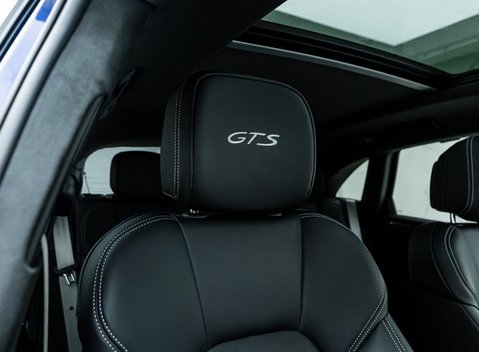 Porsche Macan GTS 15