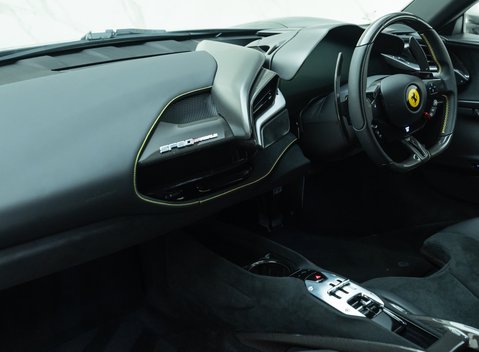 Ferrari SF90 Stradale ASSETTO FIORANO 18