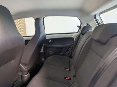 Volkswagen Up 1.0 Move up! 5dr 39