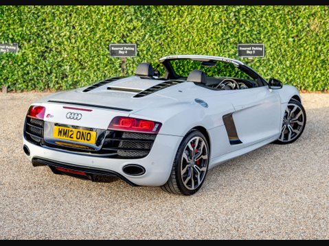 Audi R8 5.2 R8 Spyder Quattro V10 Semi-Auto 4WD 2dr 13