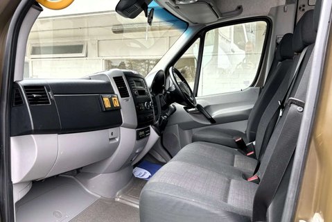 Mercedes-Benz Sprinter 519 4x4 14 Str Minibus with Air Con - Ex MOD 16