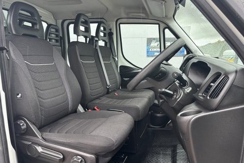 Iveco Daily 35C14D Hi-Matic Crew Cab Tipper 4