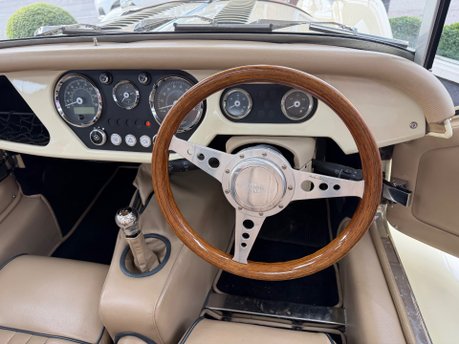 Morgan Plus Four PLUS 4 2