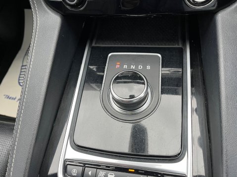 Jaguar F-Pace 2.0 P250i R-Sport Auto AWD Euro 6 (s/s) 5dr 14