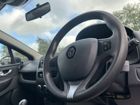 Renault Clio 1.1 Clio Play 16v 5dr 12